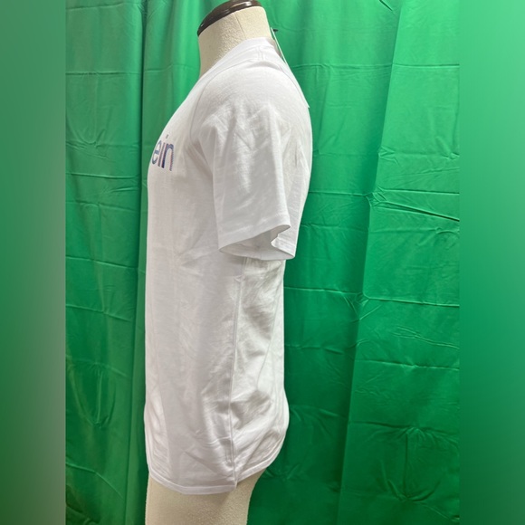 Calvin Klein short sleeve T-shirt - Picture 6 of 12